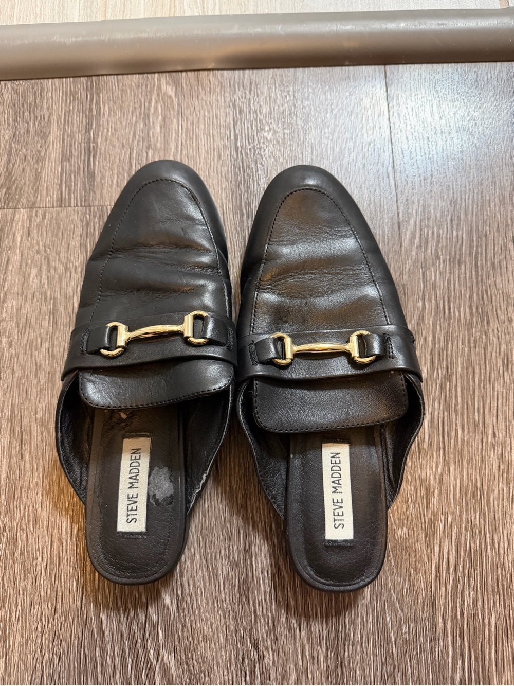 Steve Madden Black Leather Slip-On Bit Mules